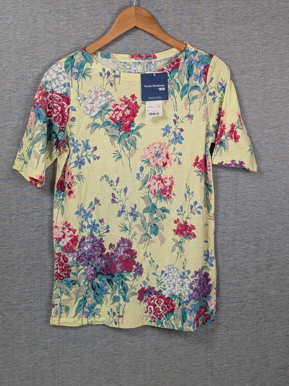 Uniqlo x Studio Sanderson Graphic Tee - Picture 3 of 11